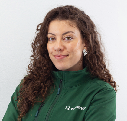 María O. - Diseñadora Gráfica y Creadora de Contenido en Ecoportátil