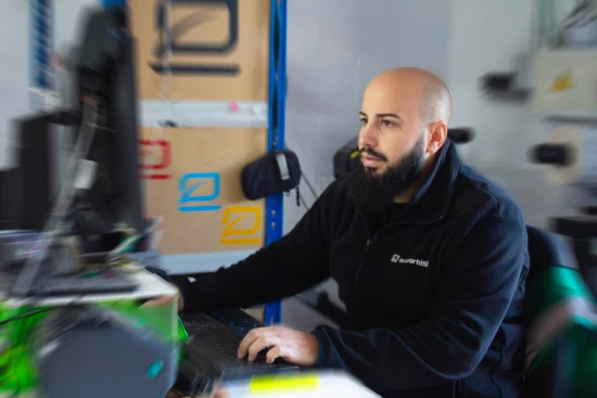 Técnico trabajando